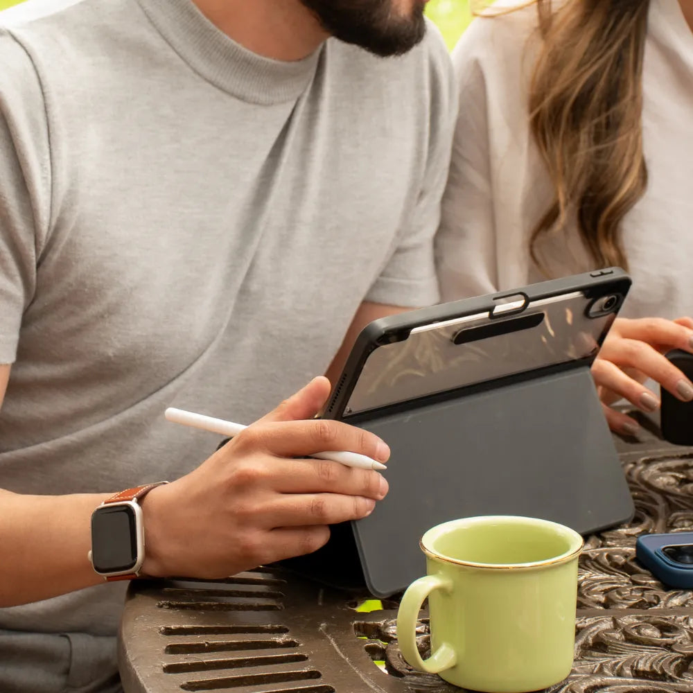 SafeCase Click Royal Black NCO para iPad