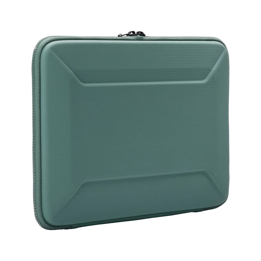 Funda_Thule_Gauntlet_5_para_MacBook_Pro_14_Verde_Brumoso_Posicion_4_iShop_Panamá
