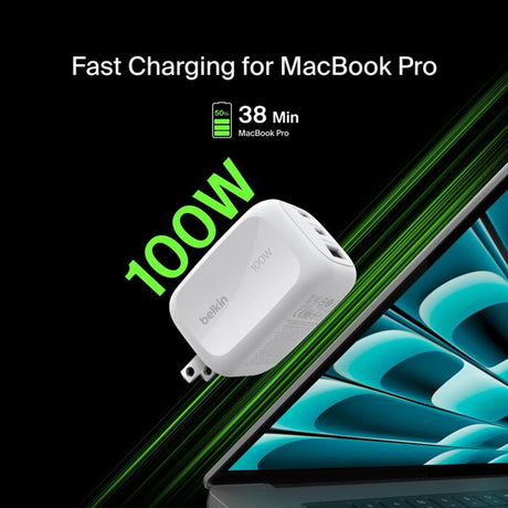 Cargador_Belkin_GaN_de_3_Puertos_(2_USB-C/1_USB-A)_100W_Blanco_Posición_3_iShop_Panamá