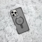 Case ItSkins Hybrid R Vapor Stand con MagSafe para iPhone 16 Pro - Negro
