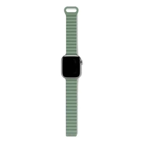 Correa_DECODED_con_tracción_magnética_para_Apple_Watch_(42/44/45/49mm)_Turquesa_Posicion_2_iShop_Panamá