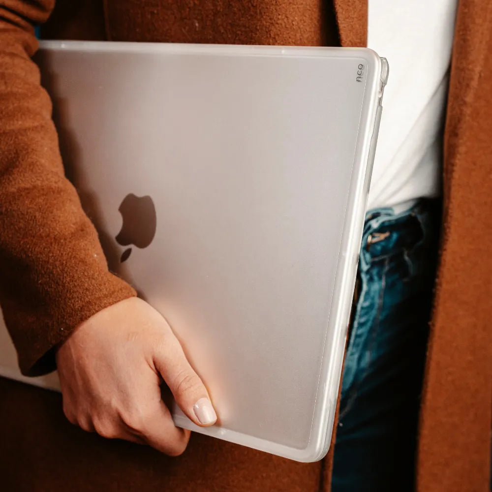 HardCase NCO para MacBook Air 13.6
