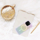 Case Kate Spade Wavy con Magsafe para iPhone 16 Pro - Iridiscente