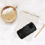 Case Kate Spade Wavy con Magsafe para iPhone 16 Pro Max - Negro