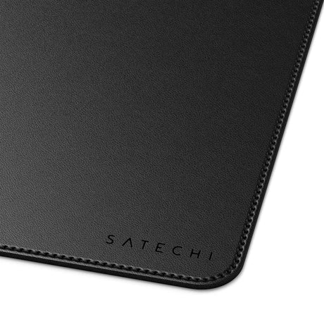 Alfombra_de_Escritorio_Satechi_Cuero_Vegano_Premium_Negro_Imagen_posicion_2_iShop_Panama